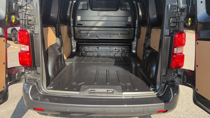 Vauxhall Vivaro L1 Diesel 1.5 Turbo D 120 Pro H1 Van - Image 12
